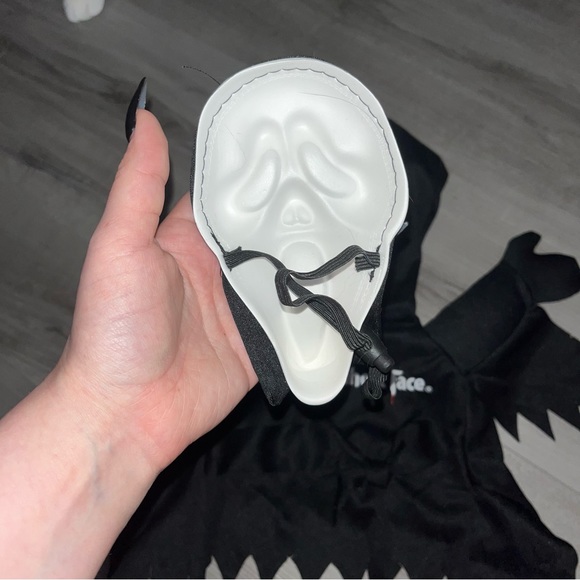 Ghost Face pet Halloween costume small 11-17 pounds - Picture 6 of 12